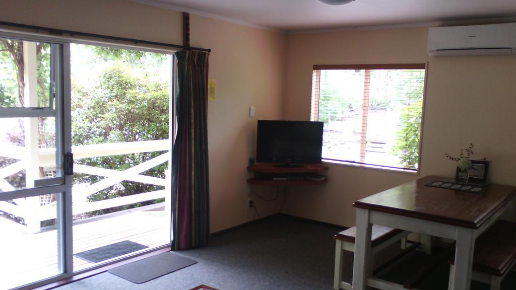 Creel Lodge Turangi Exterior photo