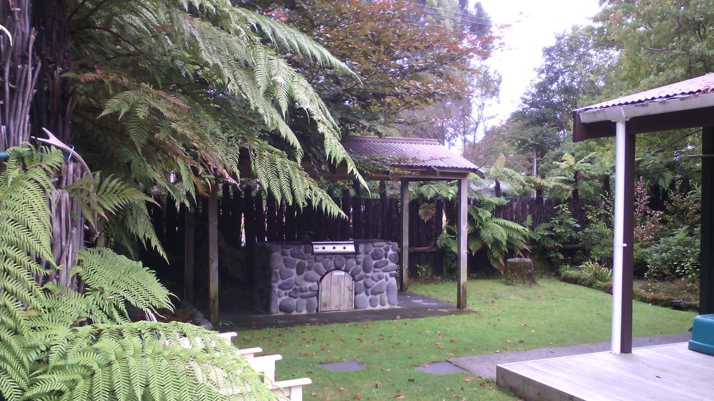 Creel Lodge Turangi Exterior photo