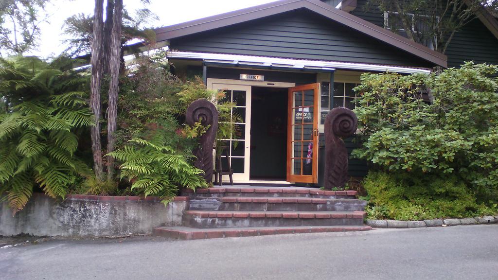 Creel Lodge Turangi Exterior photo